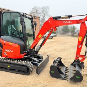KUBOTA U27-4 NEUVE + 3 GODETS